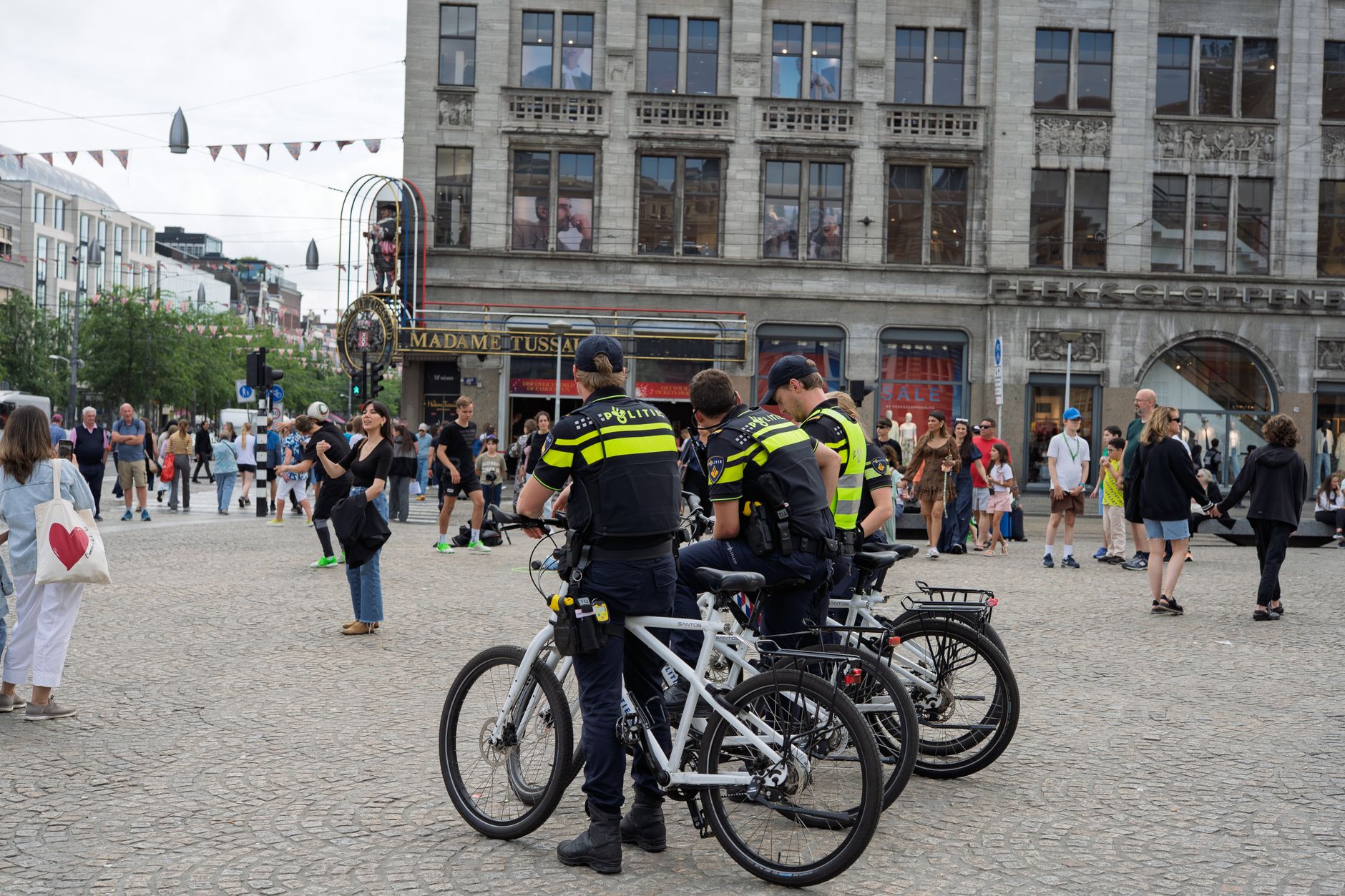 L’ADN relie trois crimes violents à Amsterdam après plus d’une décennie