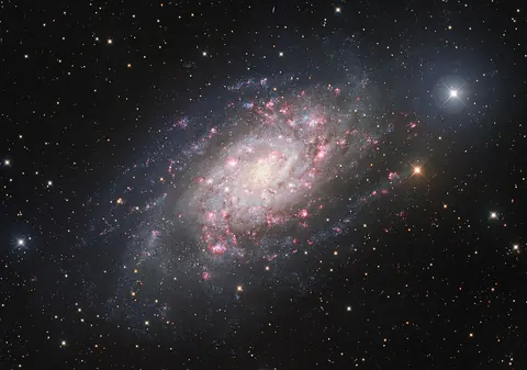 Découverte d’un mystérieux fond diffus émis par les supernovae