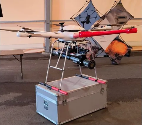 Les hélicoptères militaires équipés de drones robotisés pour le combat