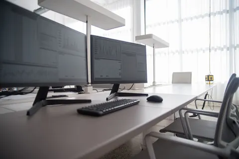 15% des salariés signalent des irrégularités, selon Theconversation