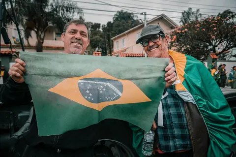 Lula se porte candidat pour un quatrième mandat au Brésil
