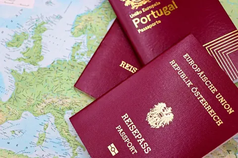 Régularisation de sans-papiers en Espagne