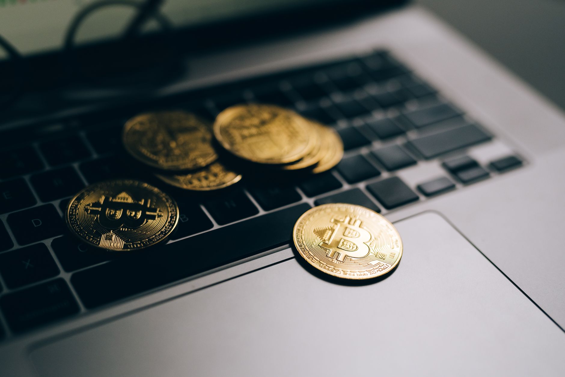Illustration : Donald Trump gagne 1,2 milliard de dollars grâce aux cryptomonnaies en 2025