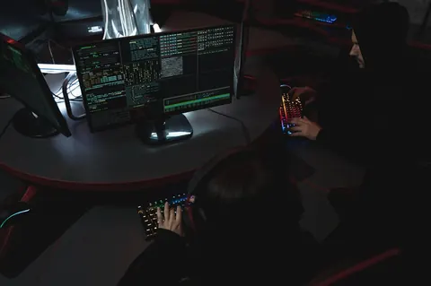 Première attaque expérimentale d’un ver informatique mû par l’IA