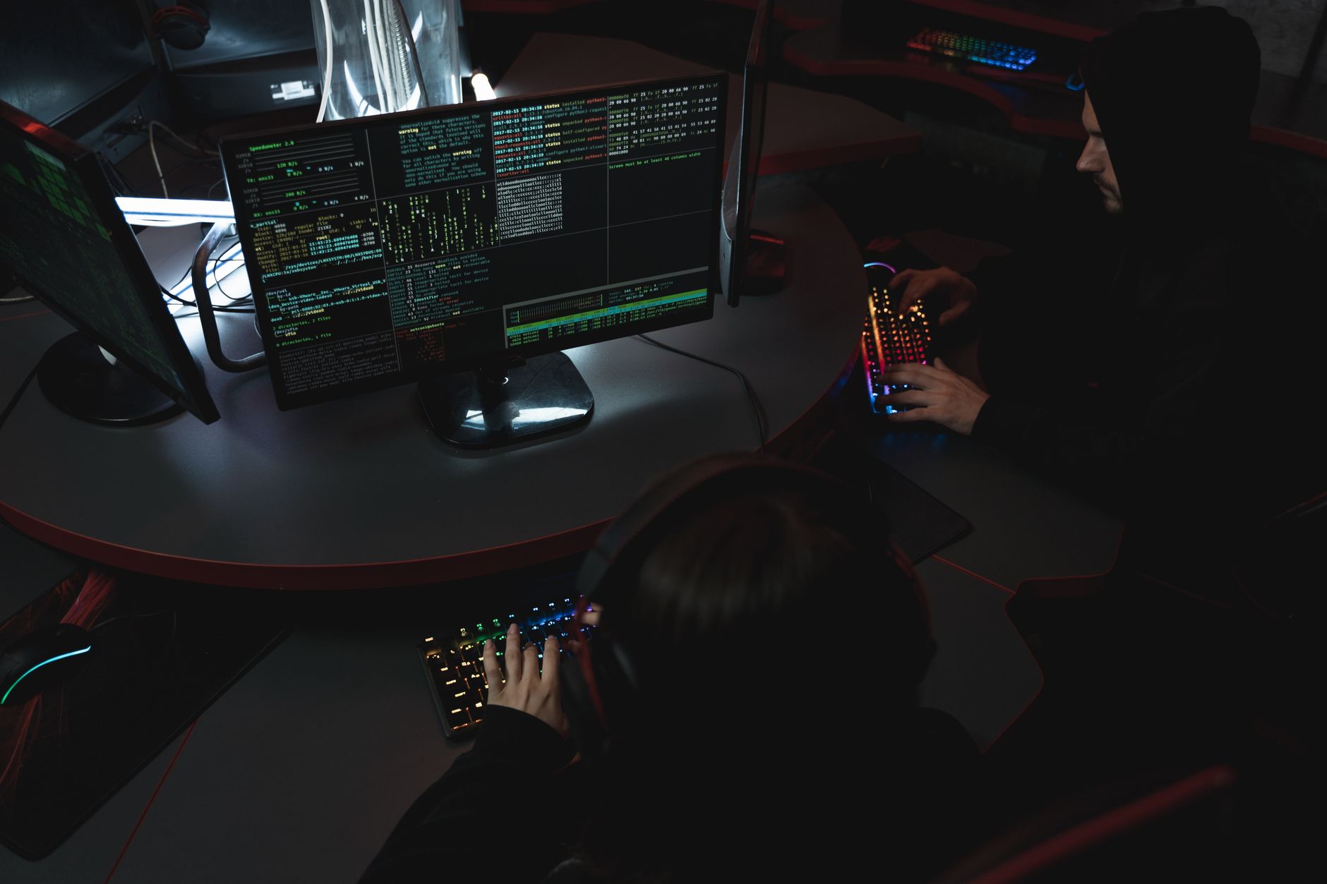 Illustration : Première attaque expérimentale d’un ver informatique mû par l’IA